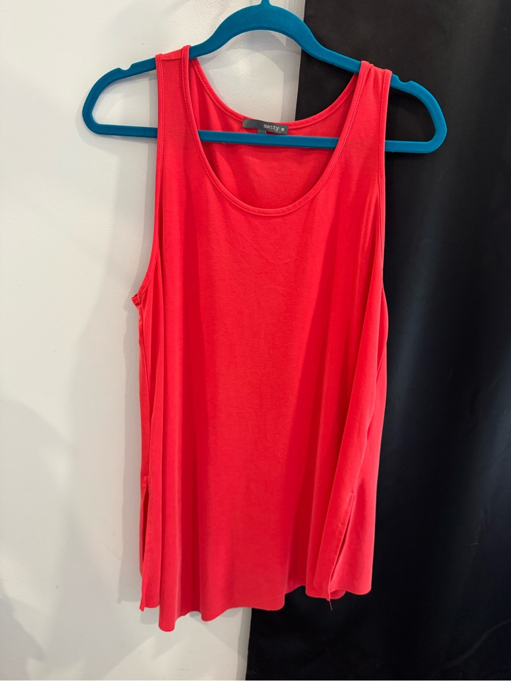 Matty M Coral Sleeveless Tunic Tank Top | Size Large